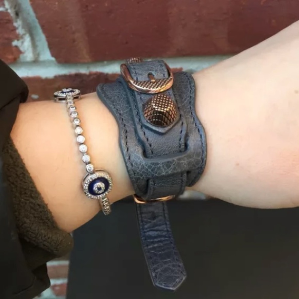BALENCIAGA Moto Cuff Bracelet Leather SZ S Gray - Picture 8 of 8